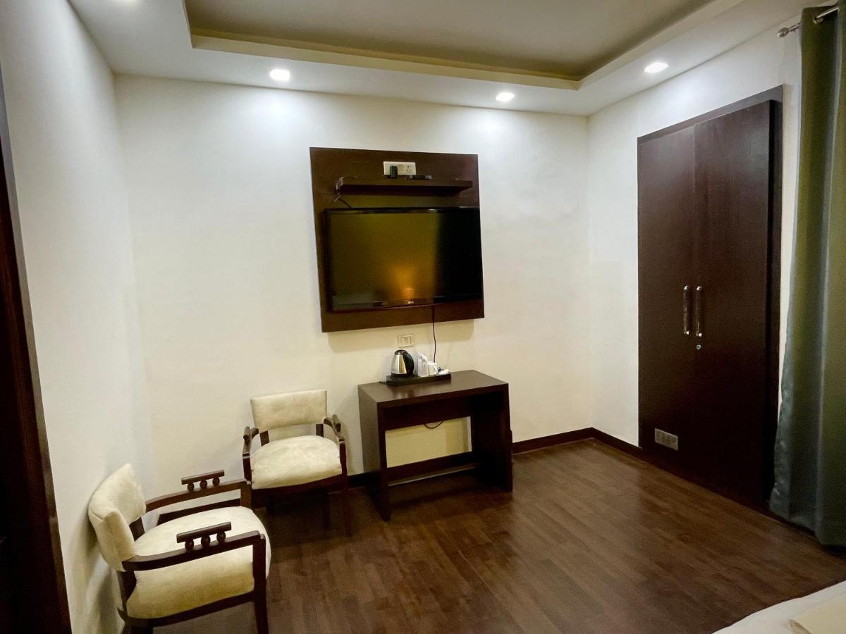 Lime Boutique B&B Gk-1 At Kailash Colony Metro , Greater Kailash Near Eros Hotel Nehru Place New Delhi Exterior photo