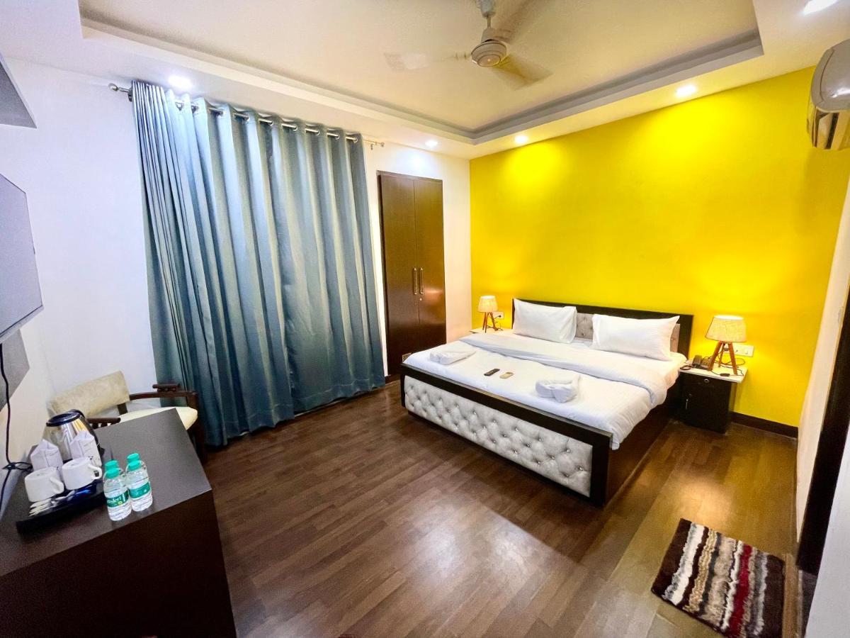 Lime Boutique B&B Gk-1 At Kailash Colony Metro , Greater Kailash Near Eros Hotel Nehru Place New Delhi Exterior photo